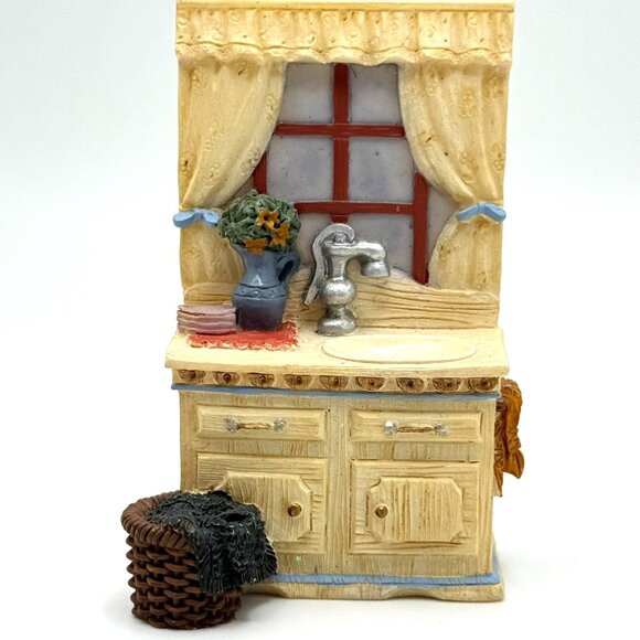 2001 Miniature Victorian Memories Kitchen 6 Pc. Set By Avon - Picture 4 of 14